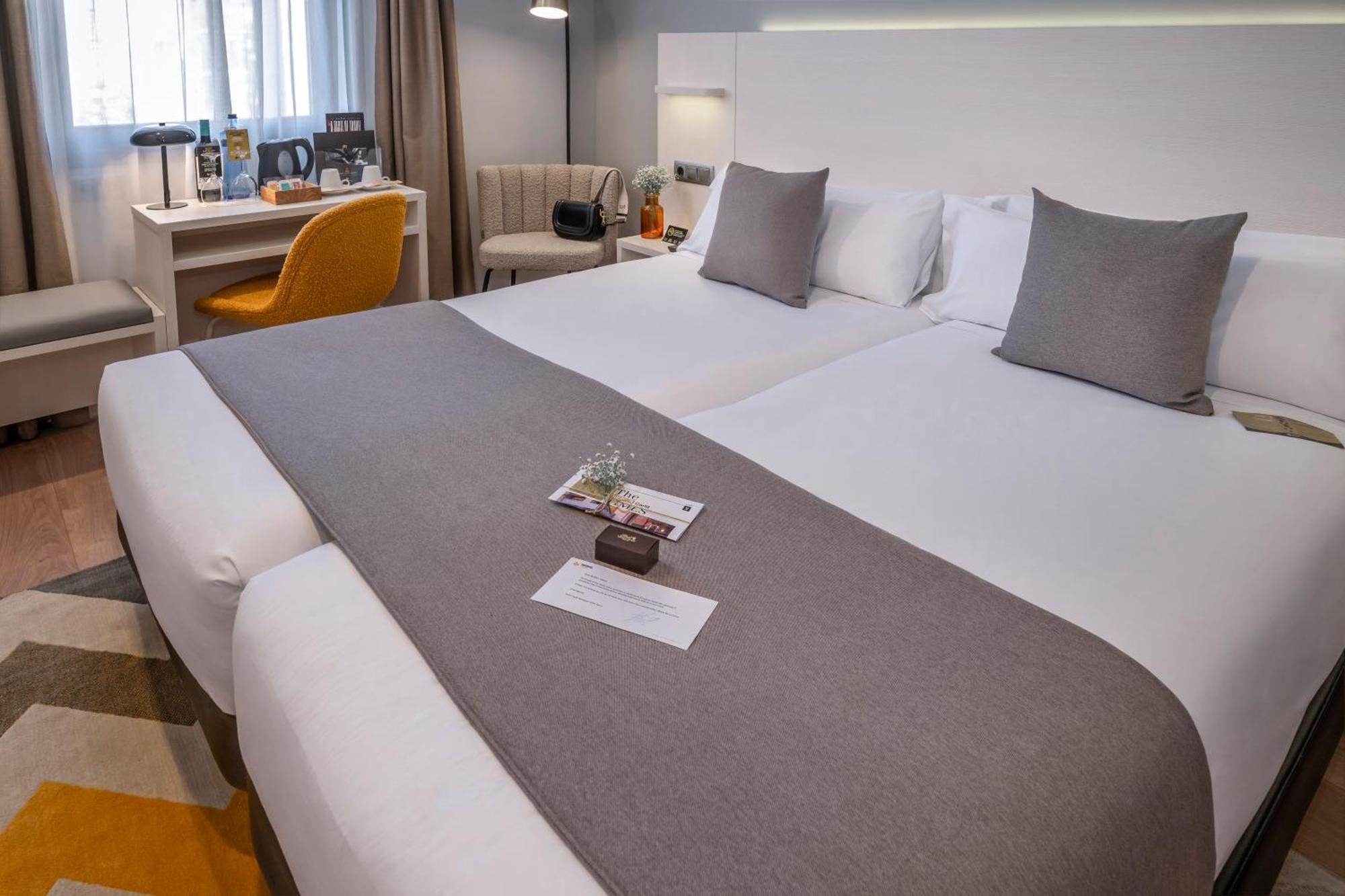Serhs Carlit Boutique Hotel Barcelona Ngoại thất bức ảnh