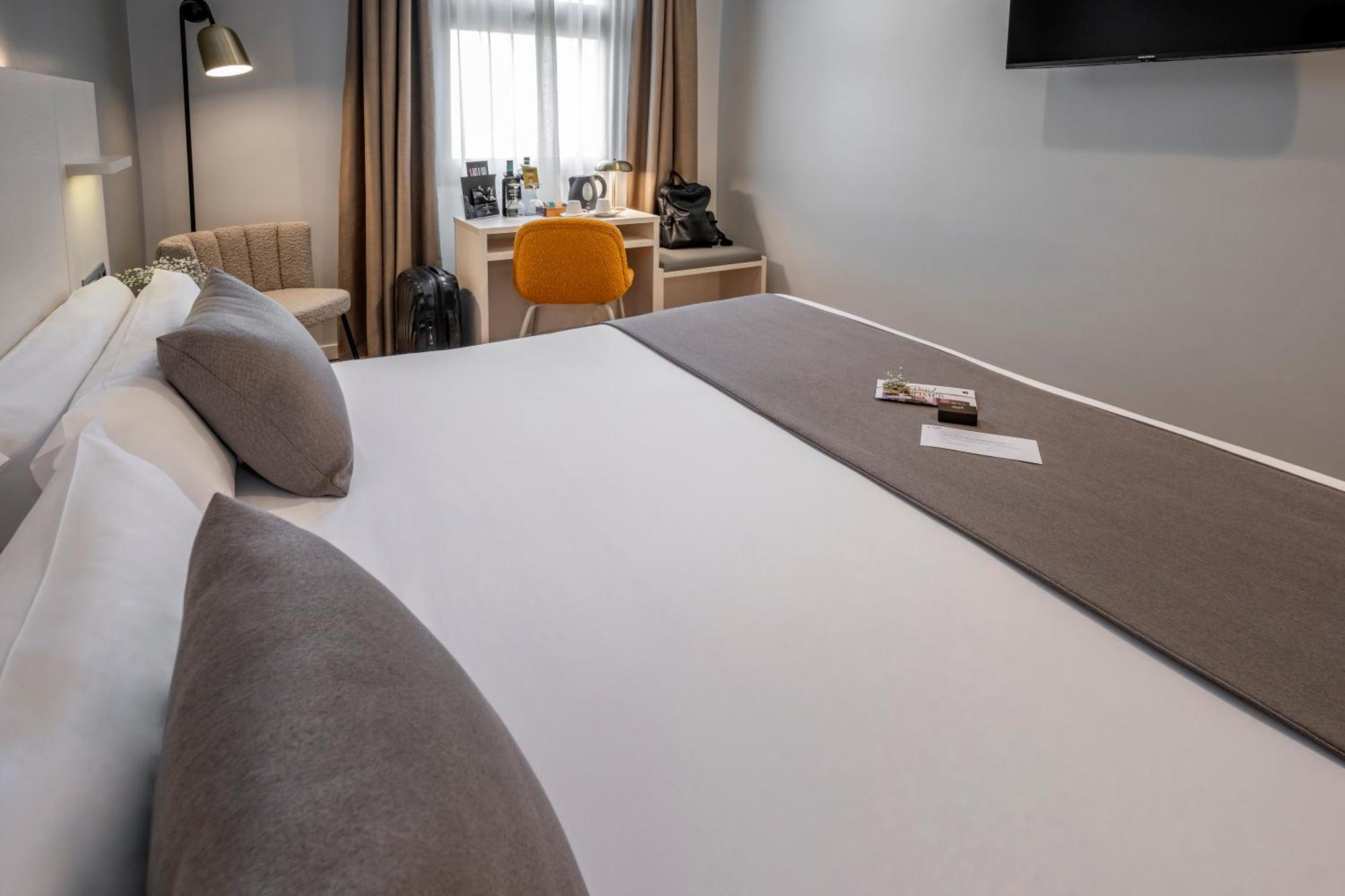 Serhs Carlit Boutique Hotel Barcelona Ngoại thất bức ảnh
